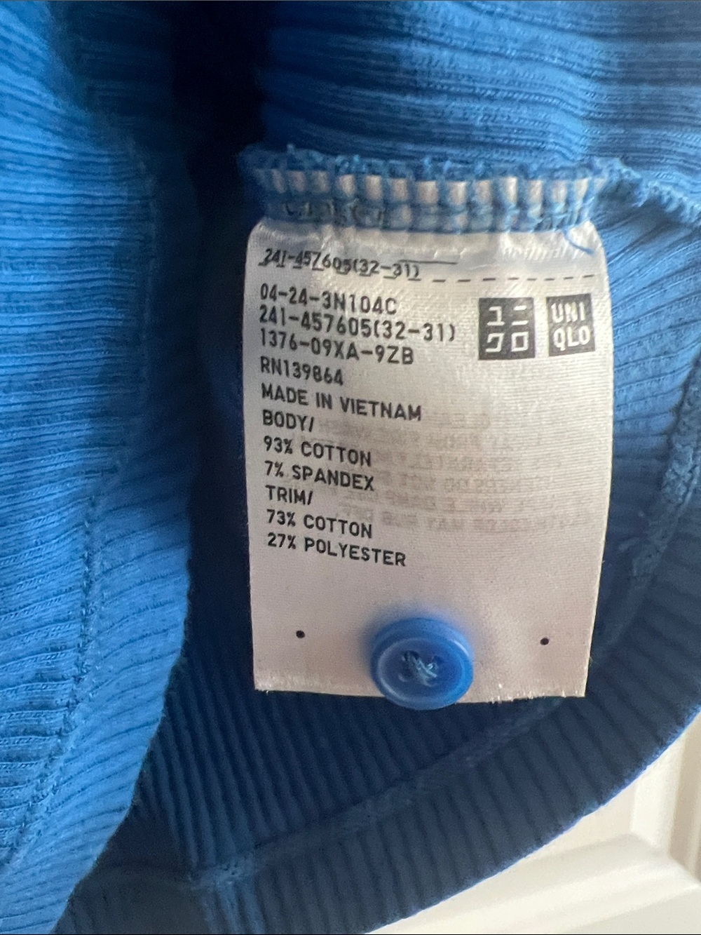 Uniqlo crop Blue Ribbed Button-Front Tank - Picture 3 of 4